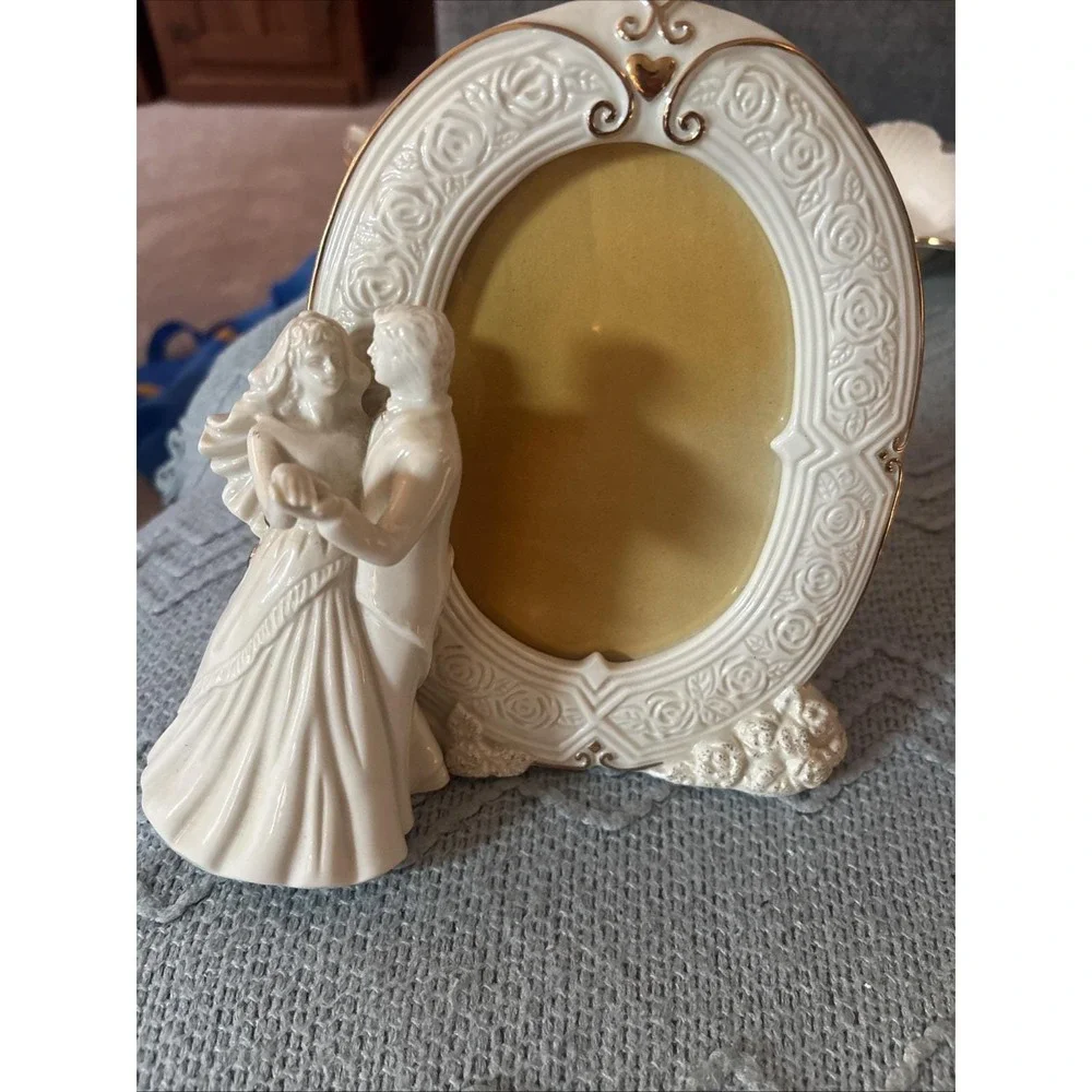 Mikasa Fine Porcelain Wedding Bells Bride & Groom 3 1/2